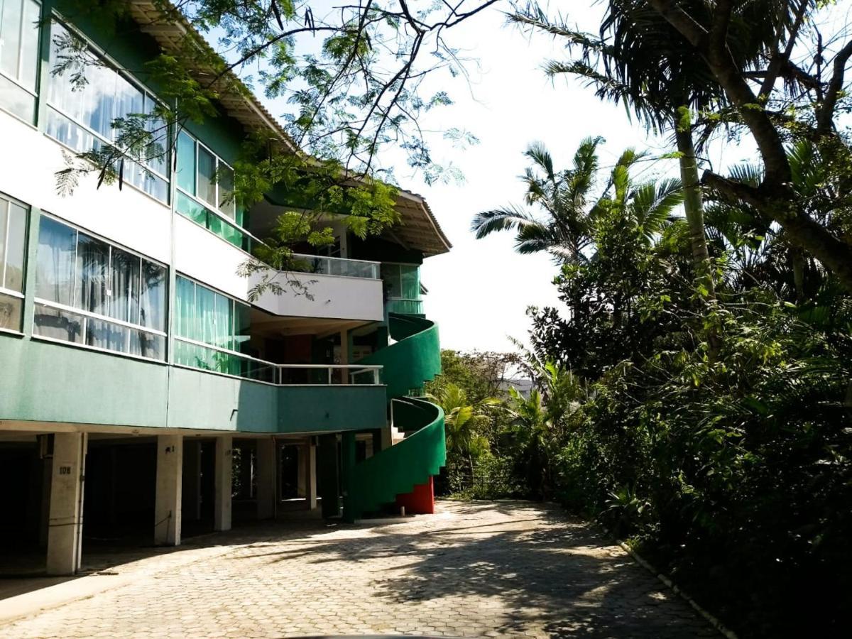 Praia De Bombinhas Res Solar Das Bromelias Exterior photo